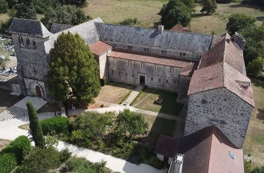 Le prieuré de Laramière Le prieuré de Laramière